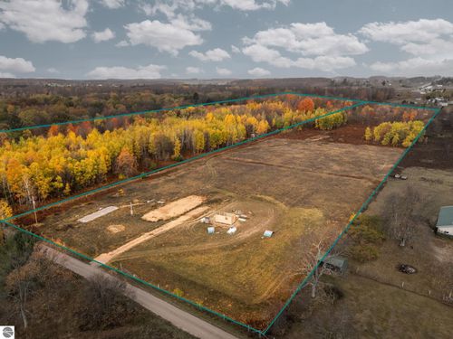 3976 Irvin Road, Kingsley, MI, 49649 | Card Image