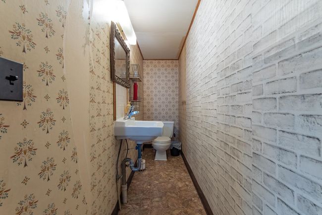 735 Streaming Water Loop, House other with 3 bedrooms, 4 bathrooms and null parking in Clifton TN | Image 37