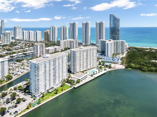 apt-315-300 Bayview Dr, Sunny Isles Beach, FL, 33160-4744 | Card Image