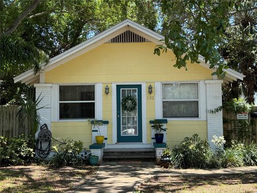 132 21st Ave S, ST PETERSBURG, FL, 33705-2774 | Card Image