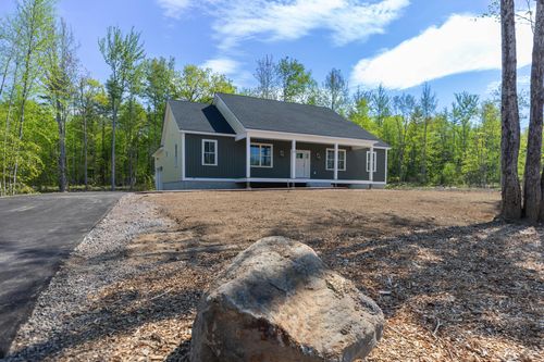 25 Tomahawk Ln, Berwick, ME, 03901-2673 | Card Image