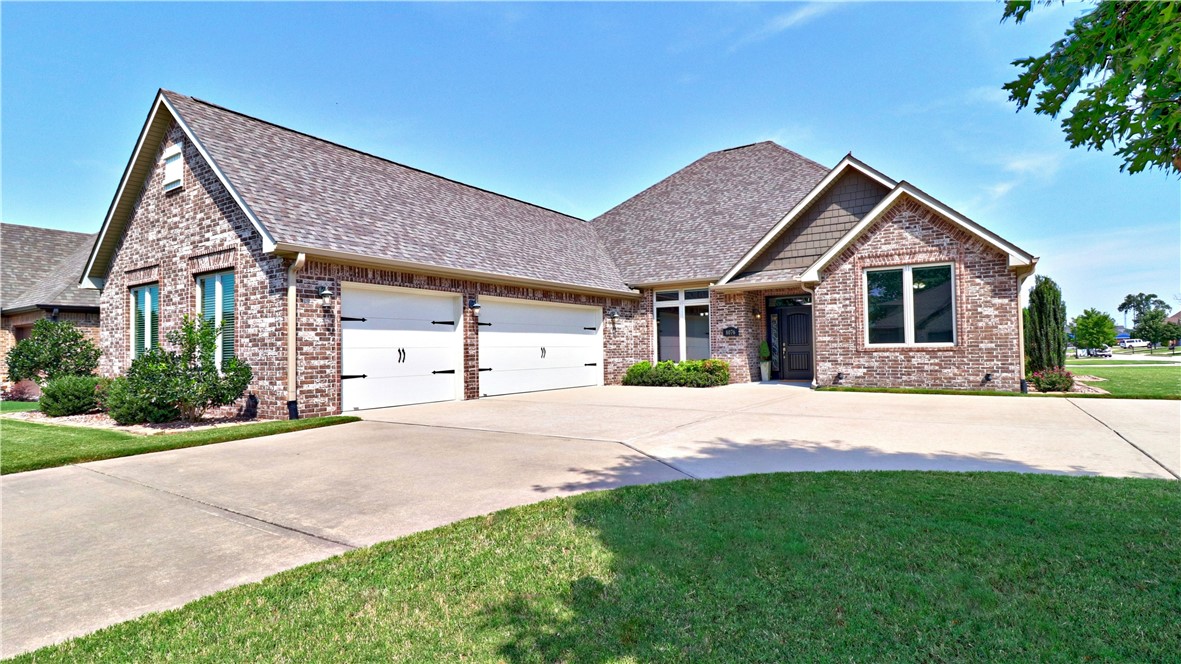 LA Scala Ave, Springdale, AR 72762