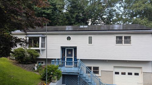 21 Kleitz Ave, Highland Fls, NY, 10928-1207 | Card Image