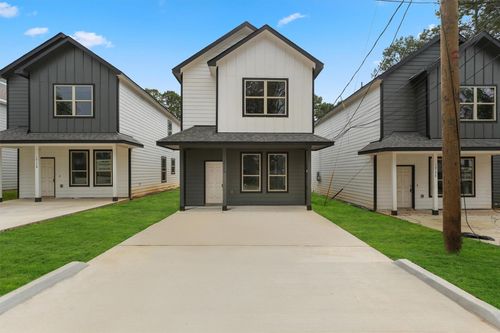 10176 Barberry St, Willis, TX, 77318-7228 | Card Image