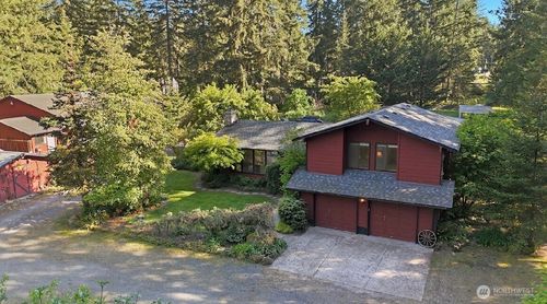 34116 50th Ave E, Eatonville, WA, 98328-9787 | Card Image