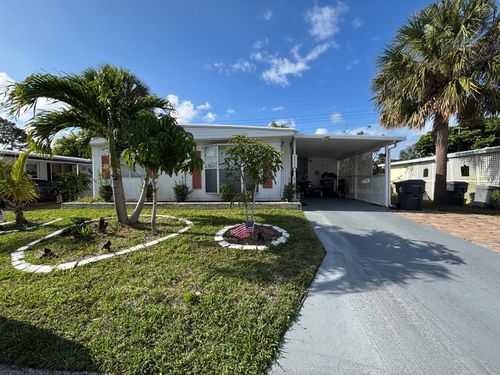 4257 1st Ct, Lantana, FL, 33462-2159 | Card Image