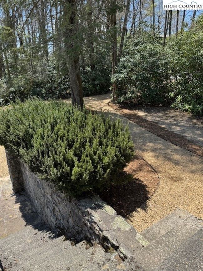 115 Edgewood Path, House other with 3 bedrooms, 3 bathrooms and null parking in Blowing Rock NC | Image 11