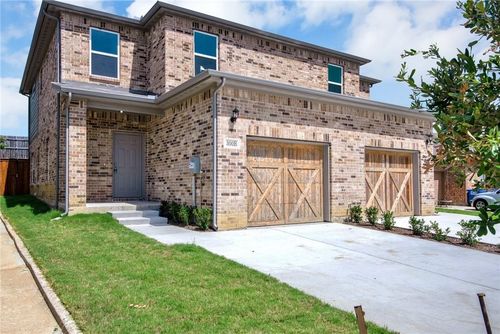 300 Woodgrove Dr, Little Elm, TX, 75068-5559 | Card Image