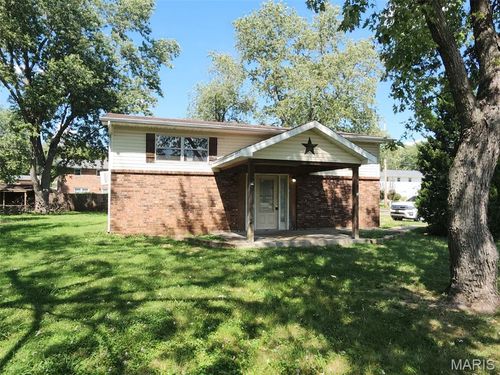 505 Edward St, Farmington, MO, 63640-2727 | Card Image