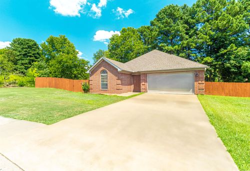 2710 Richland Park Dr, Bryant, AR, 72022-2689 | Card Image