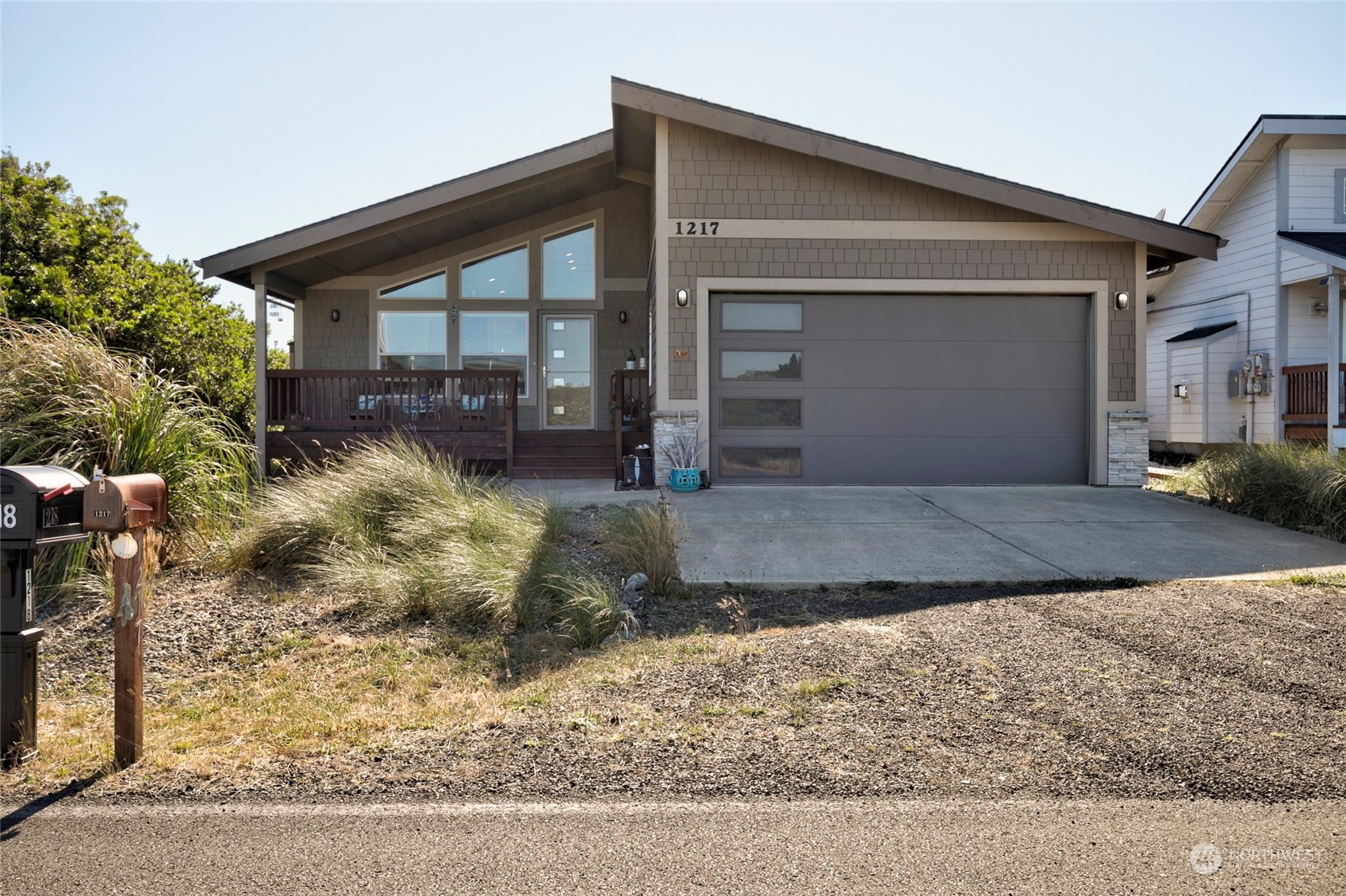 Ocean Shores Blvd, Ocean Shores, WA 98569