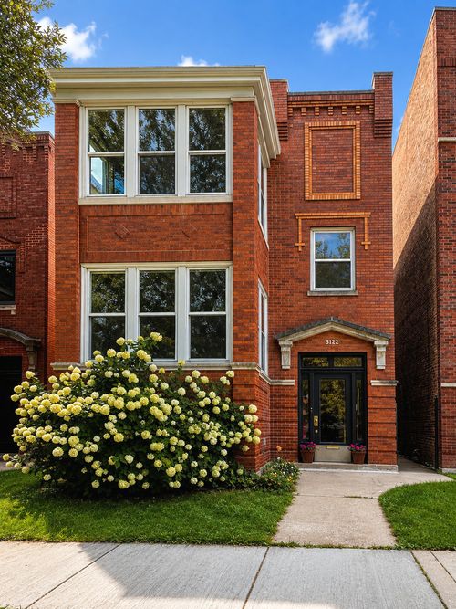 5122 N Leavitt Street, Chicago, IL, 60625 | Card Image