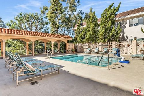 102-6199 Canterbury Dr, Culver City, CA, 90230-7139 | Card Image