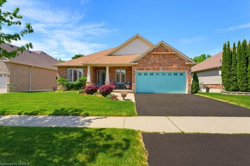 30 Cobblestone Dr, Paris, ON, N3L4G1 | Card Image
