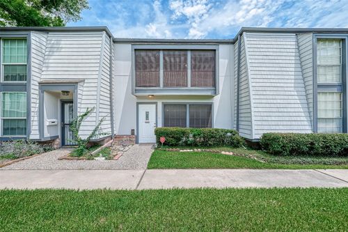 10188 Beekman Place Dr, Houston, TX, 77043-4314 | Card Image