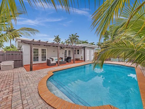 1143 Lincoln St, Hollywood, FL, 33019-1128 | Card Image