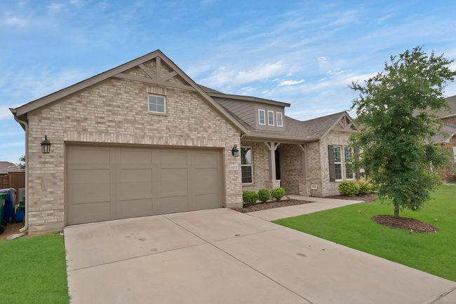 6012 Hightower St, House other with 5 bedrooms, 3 bathrooms and null parking in Aubrey TX | Image 4