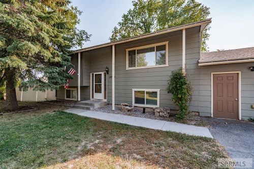 2920 N 45th E, Idaho Falls, ID, 83401 | Card Image