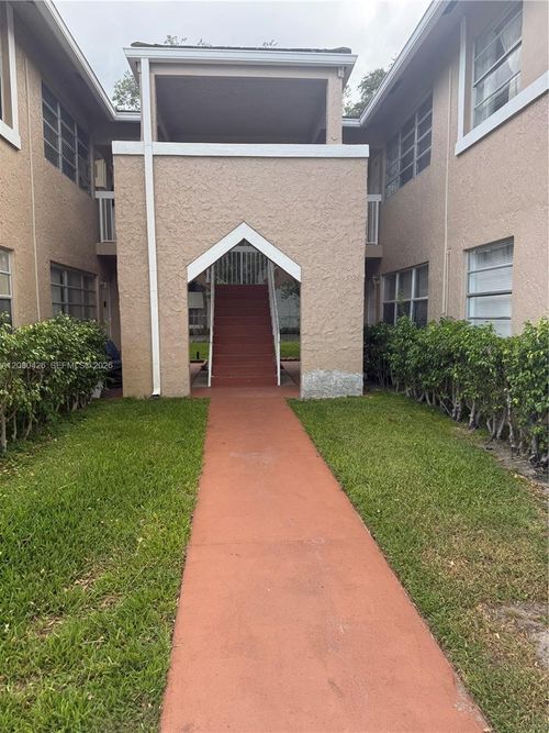 19-e-838 Twin Lakes Dr, Coral Springs, FL, 33071-5303 | Card Image