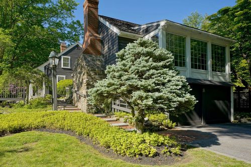 129 Mill Rd, North Hampton, NH, 03862-2218 | Card Image