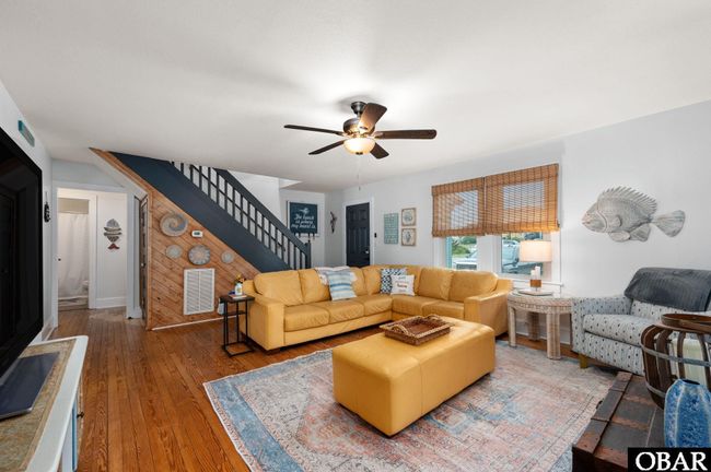 300 S Virginia Dare Trl, House other with 4 bedrooms, 2 bathrooms and null parking in Kill Devil Hills NC | Image 7
