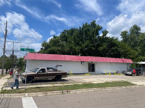 800 W Mount Hope Ave, Lansing, MI, 48910-9065 | Card Image