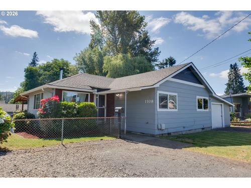 1108 S 8th Ave, Kelso, WA, 98626 | Card Image