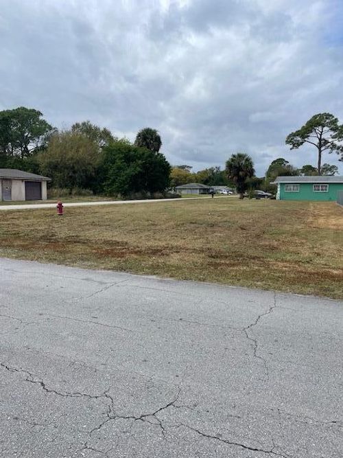 Xxx N 37th St, Fort Pierce, FL, 34947 | Card Image