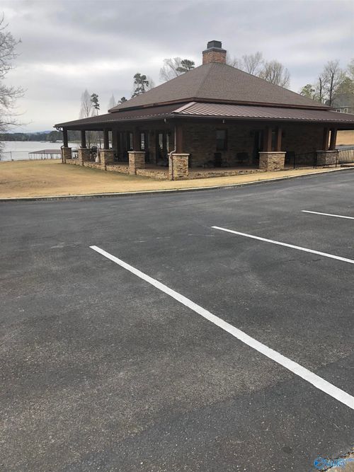 2216 Lookout Mountain Dr, Scottsboro, AL, 35769-7970 | Card Image