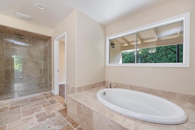 Primary bath | Image 20