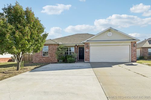 14785 S Fern Pl, Glenpool, OK, 74033-2936 | Card Image