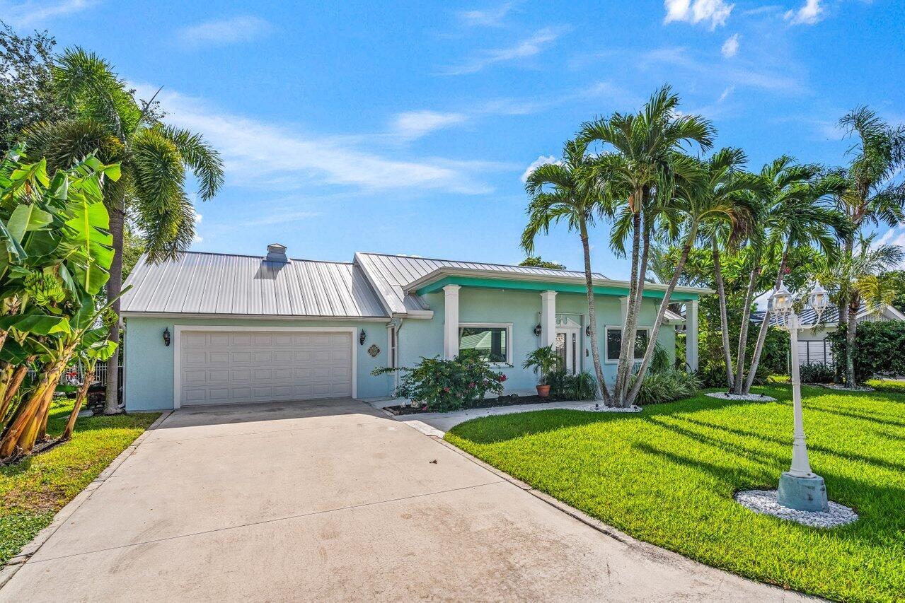 Lake Dr, Lake Clarke Shores, FL 33406