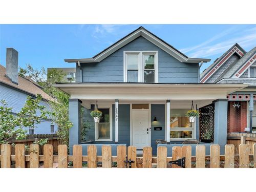 2549 Glenarm Pl, Denver, CO, 80205-3130 | Card Image