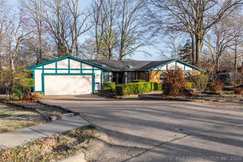 1801 Rolling Hills Pl, Bartlesville, OK, 74006-6810 | Card Image