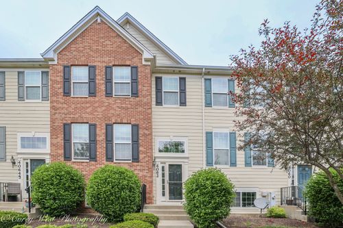 4062 Pompton Ave, Elgin, IL, 60124-3133 | Card Image