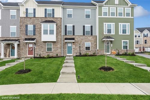 5040 Spruce Rd, Gibsonia, PA, 15044-6945 | Card Image
