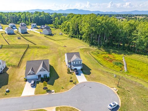 599 New Cut Meadows Rd, Inman, SC, 29349-5200 | Card Image