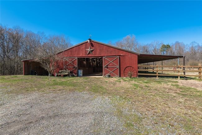 1316 General Puller Hwy, House other with 3 bedrooms, 2 bathrooms and null parking in Saluda VA | Image 32