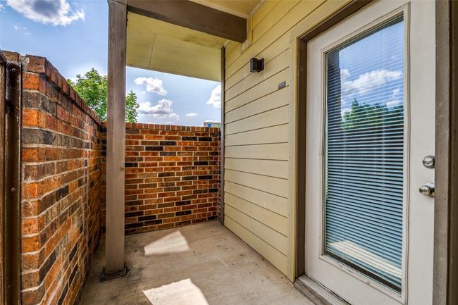 View of patio / terrace | Image 4