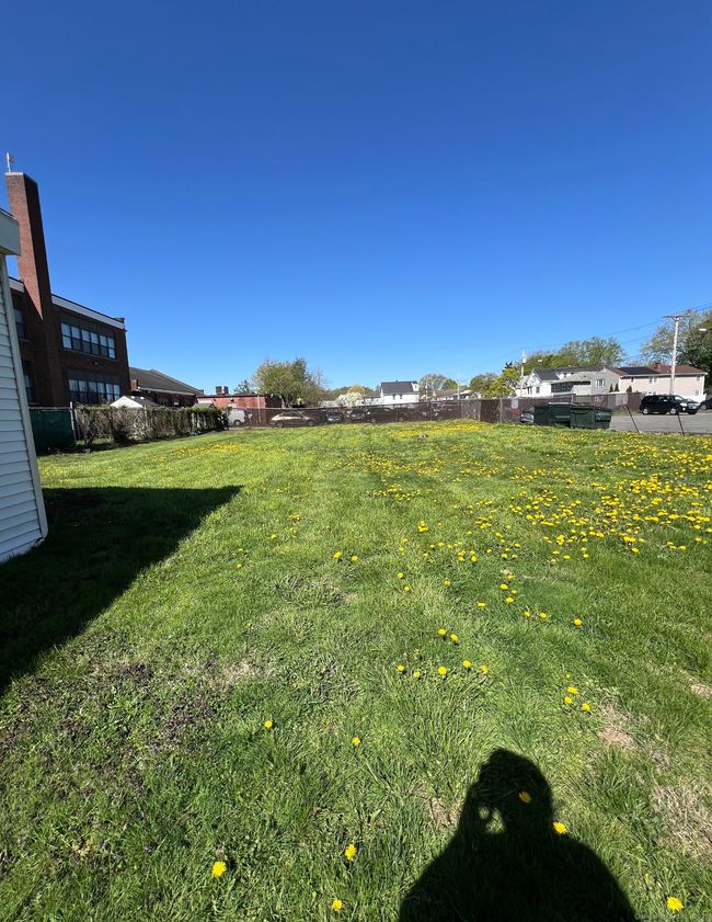 2 - 982 Dixwell Ave, Home with 3 bedrooms, 1 bathrooms and null parking in Hamden CT | Image 17
