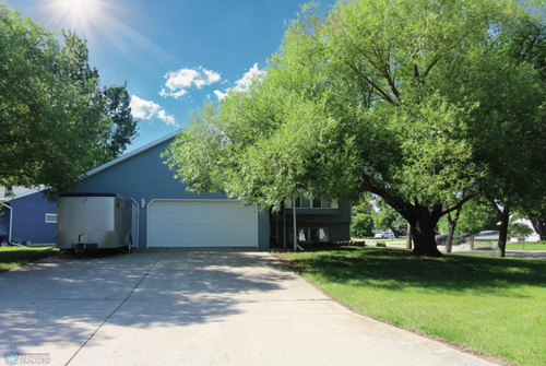 3101 Chelsea Ave S, Moorhead, MN, 56560-5318 | Card Image