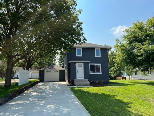 103 6th Ave W, Ellendale, MN, 56026-1100 | Card Image