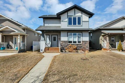 394 Teasdale Drive, Red Deer, AB, T4P0P8 | Card Image