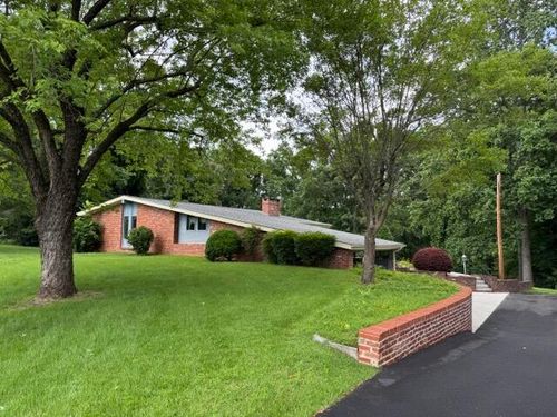 2414 Woodchuck Dell, Morristown, TN, 37814-5941 | Card Image