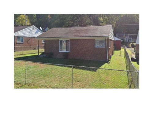 2605 Marion St, Aliquippa, PA, 15001-2809 | Card Image