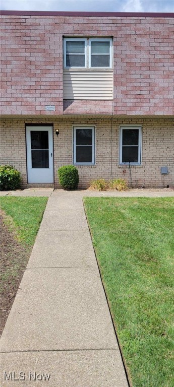 Bennington Blvd, Brunswick, OH 44212