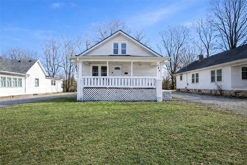 941 1st St, Charleston, IL, 61920-2627 | Card Image