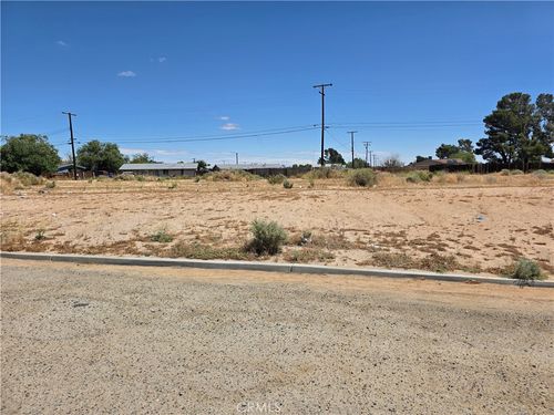 500 Isabella Boulevard, California City, CA, 93505 | Card Image