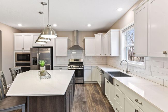 Formal and informal dining | Image 11