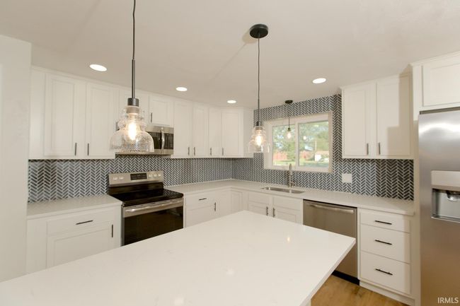 1608 W Lakeview Dr, House other with 4 bedrooms, 3 bathrooms and null parking in Marion IN | Image 5